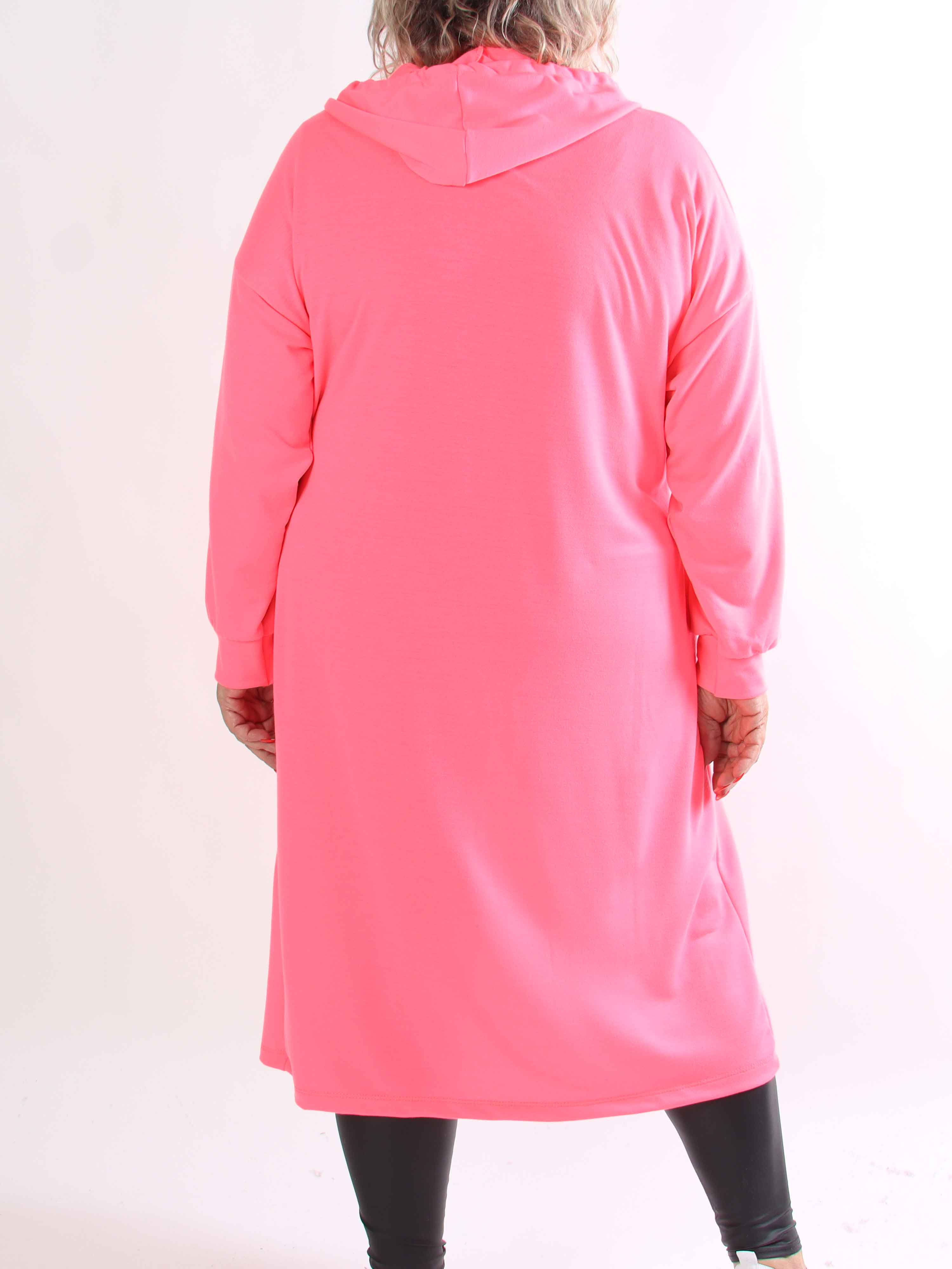 Erika - Plus size blød hoodiekjole i bomuld med “Copenhagen”-print på brystet